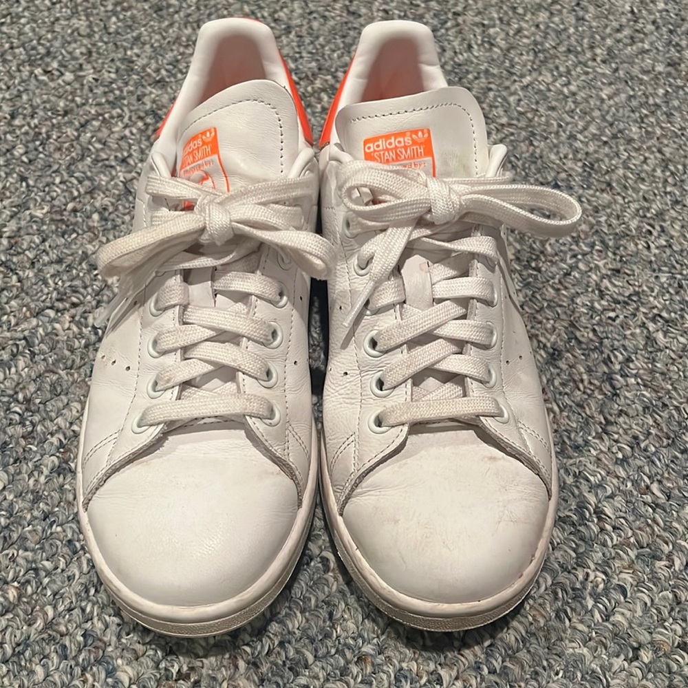 White Stan smith adidas